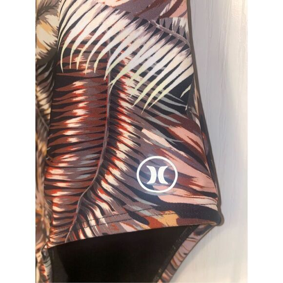 Hurley One Piece Swim Suit S/P “Scattered Palm” V-Neck Crisscross Back UPF 50 - Picture 3 of 14